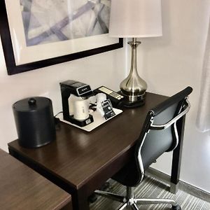 Queen Room Mobility or hearing accessible